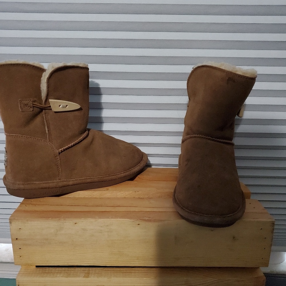 Bear Paws Girls Sherpa Boots
